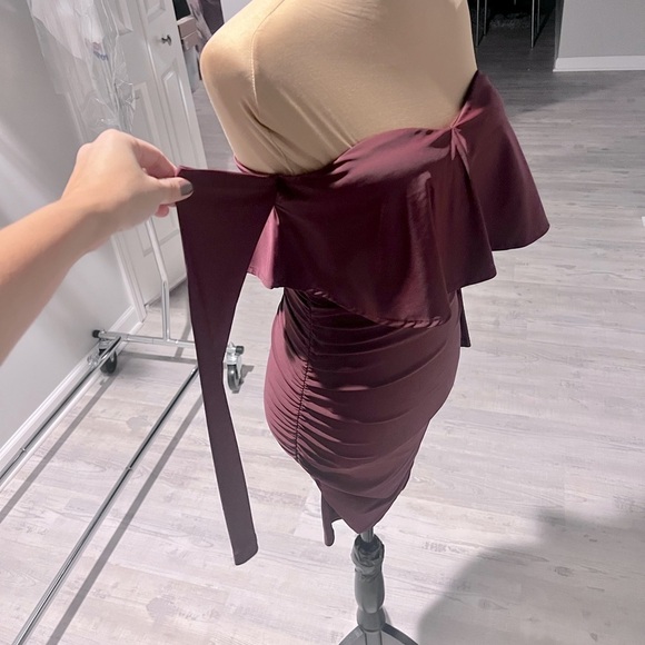 Tiger Mist Fitted Mini Plum Dress - Picture 3 of 6